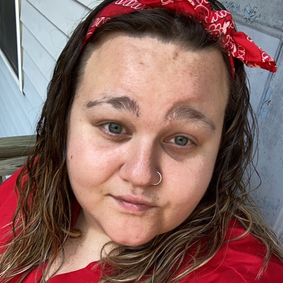 Meet your Posher, Rebecca - Picture 1 of 8